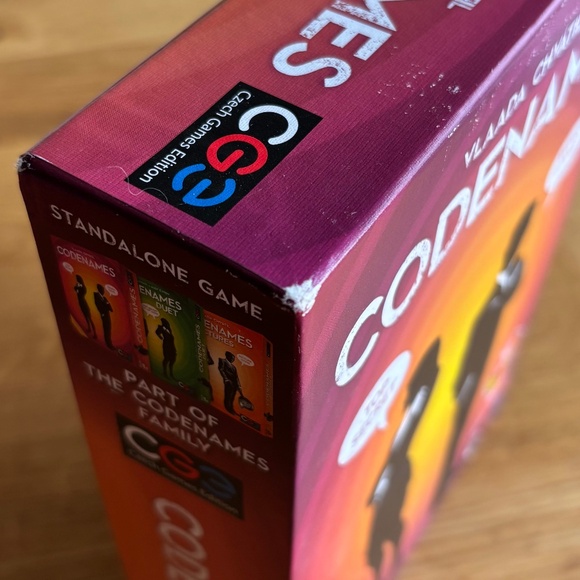 NEW, Czech Games Edition, CODENAMES, (English Edition) - Picture 3 of 11
